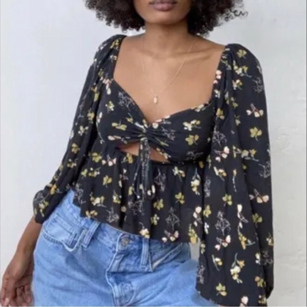 Urban Outfitters Black Floral Violet Cutout Peplum Boho Top size Small NWT